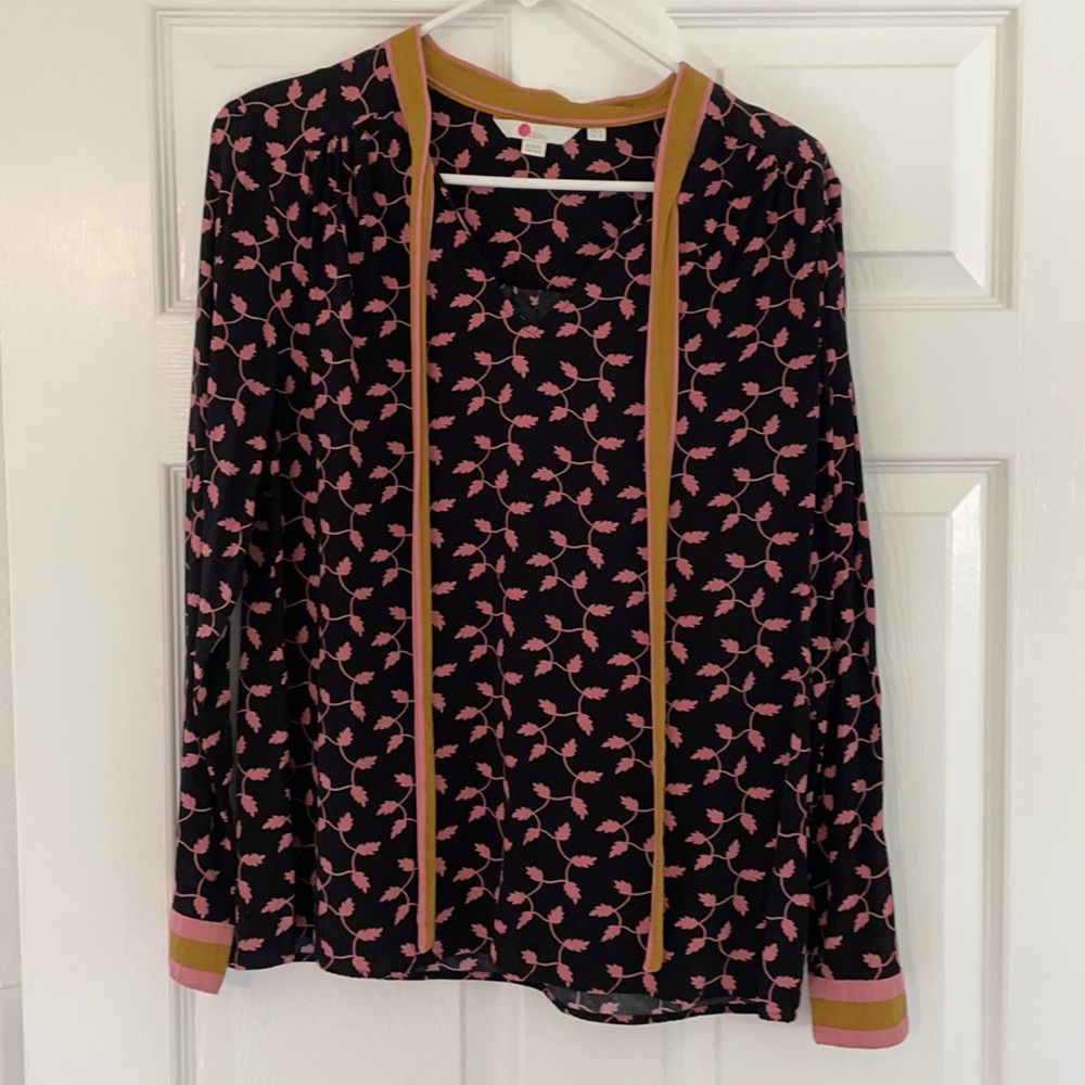 Boden long sleeve blouse with neck tie size 8